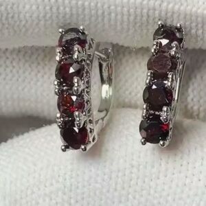 New Natural Garnet .925 Silver Earrings
